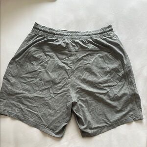 Men's Lululemon Pace Breaker LL 7” - size M